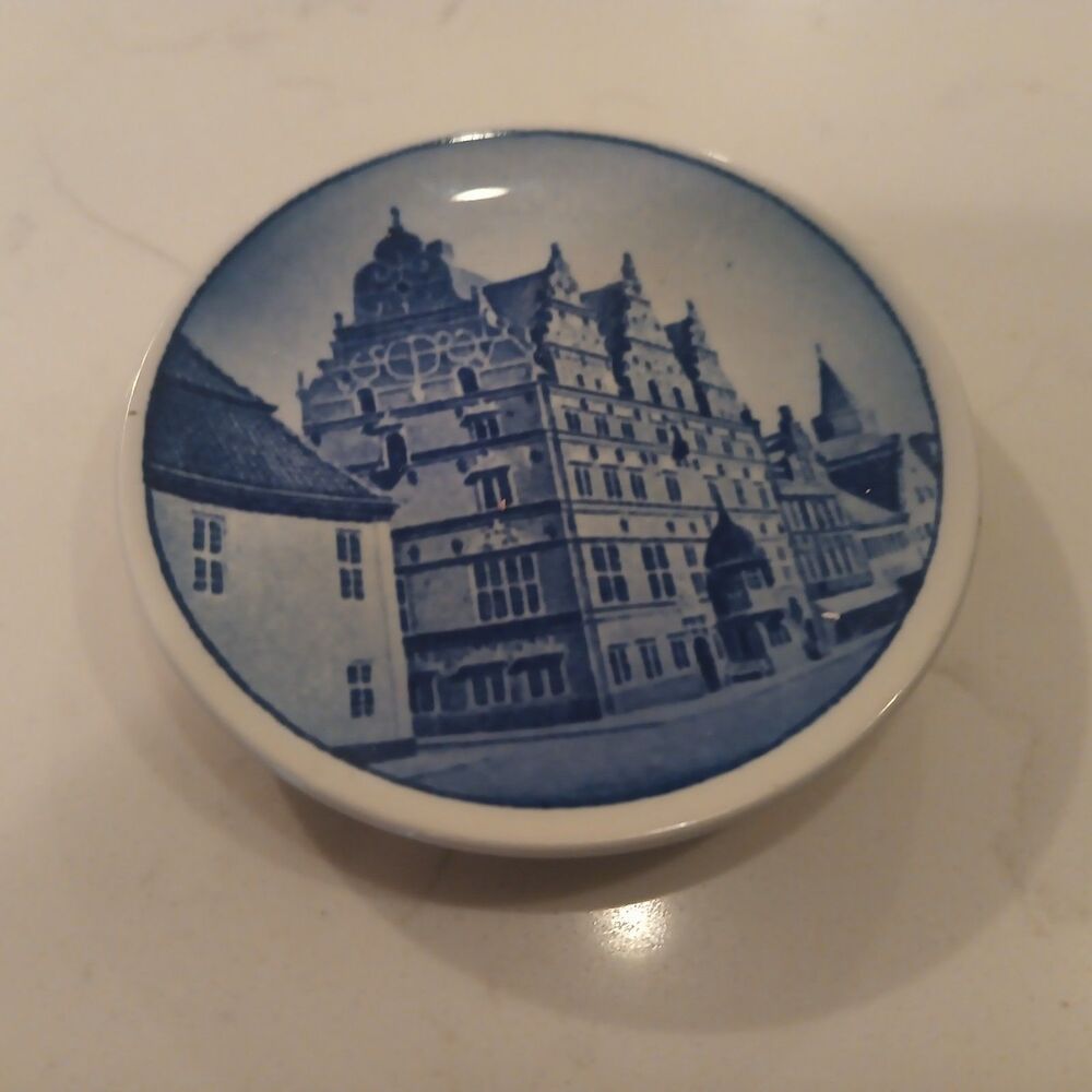 Vintage Royal Copenhagen Butter Pat Dish Porcelain Plate 24-2010 Jens Bang's
